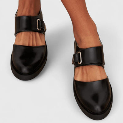 Sarah – Classic Buckle Shoe