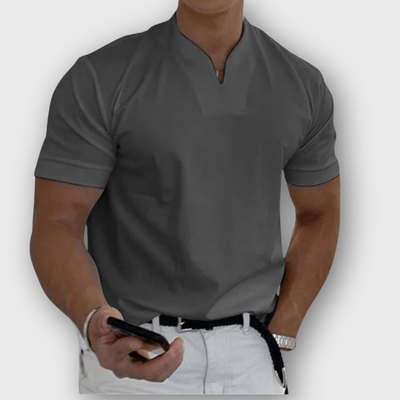 Dominic | V-Tee