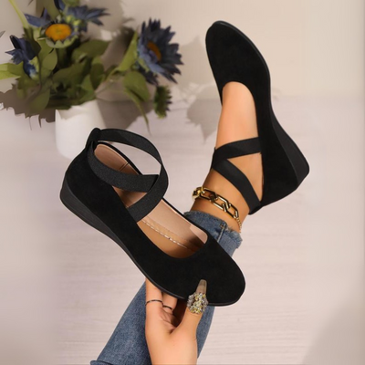 Emmie – Closed Wedge Heel Ballerines